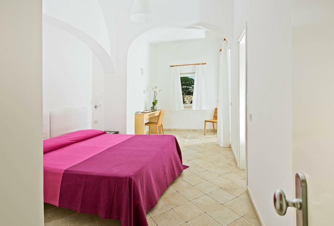 Hotel La Tosca Capri Esterno foto